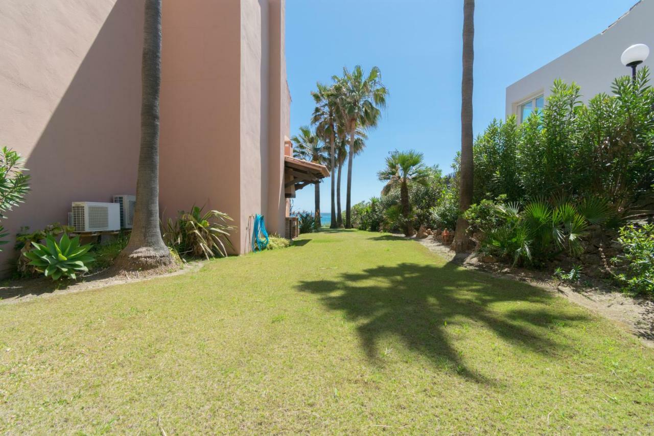 Urb Playa Azul 24 Βίλα Εστεπόνα Εξωτερικό φωτογραφία