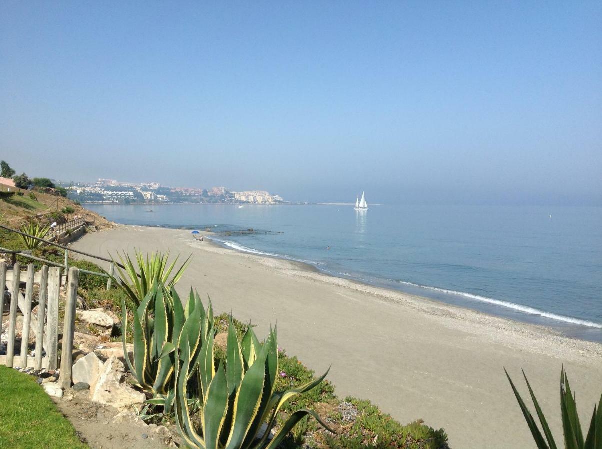Urb Playa Azul 24 Βίλα Εστεπόνα Εξωτερικό φωτογραφία